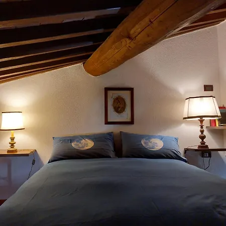 Casa Di Corte アパート スカンサーノ